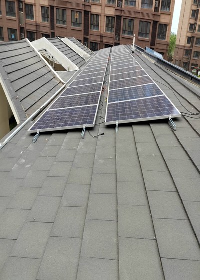 Rooftop solar array